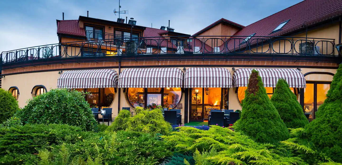 Hotel Ognisty Ptak – Yachthafen